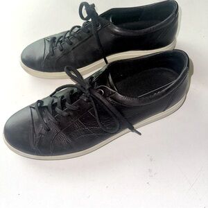 ECCO Leather Sneaker Women's Size US 11.5 EU 42 Black
